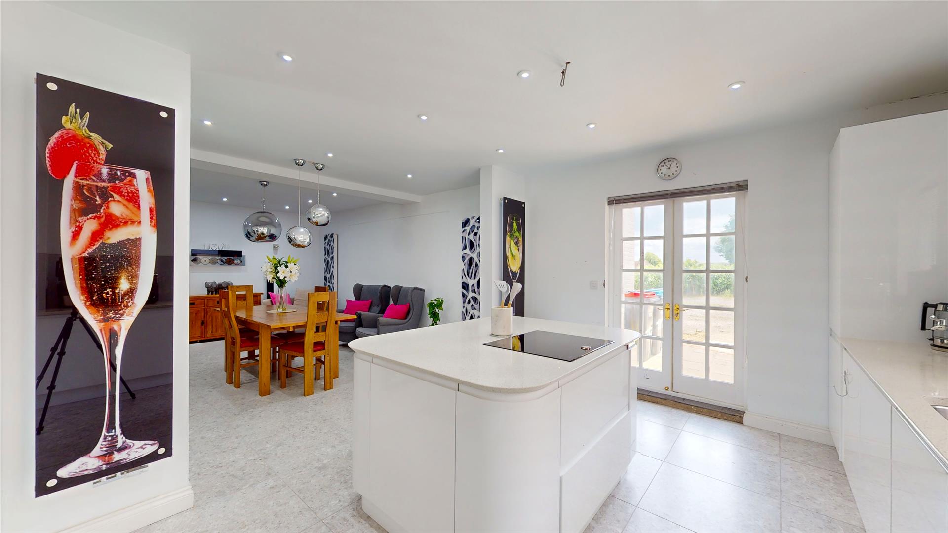 4 bed property in Buckingham Road, Milton Keynes